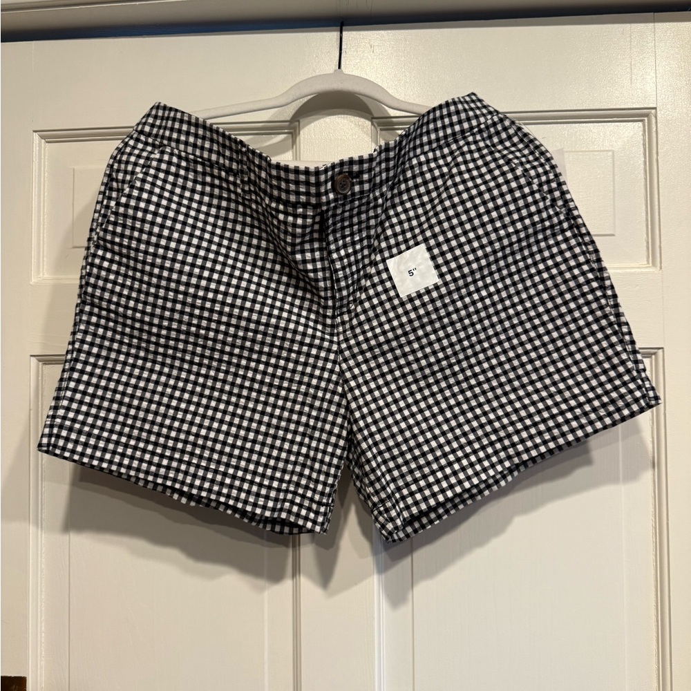 Old Navy Black and White Gingham Women's Shorts